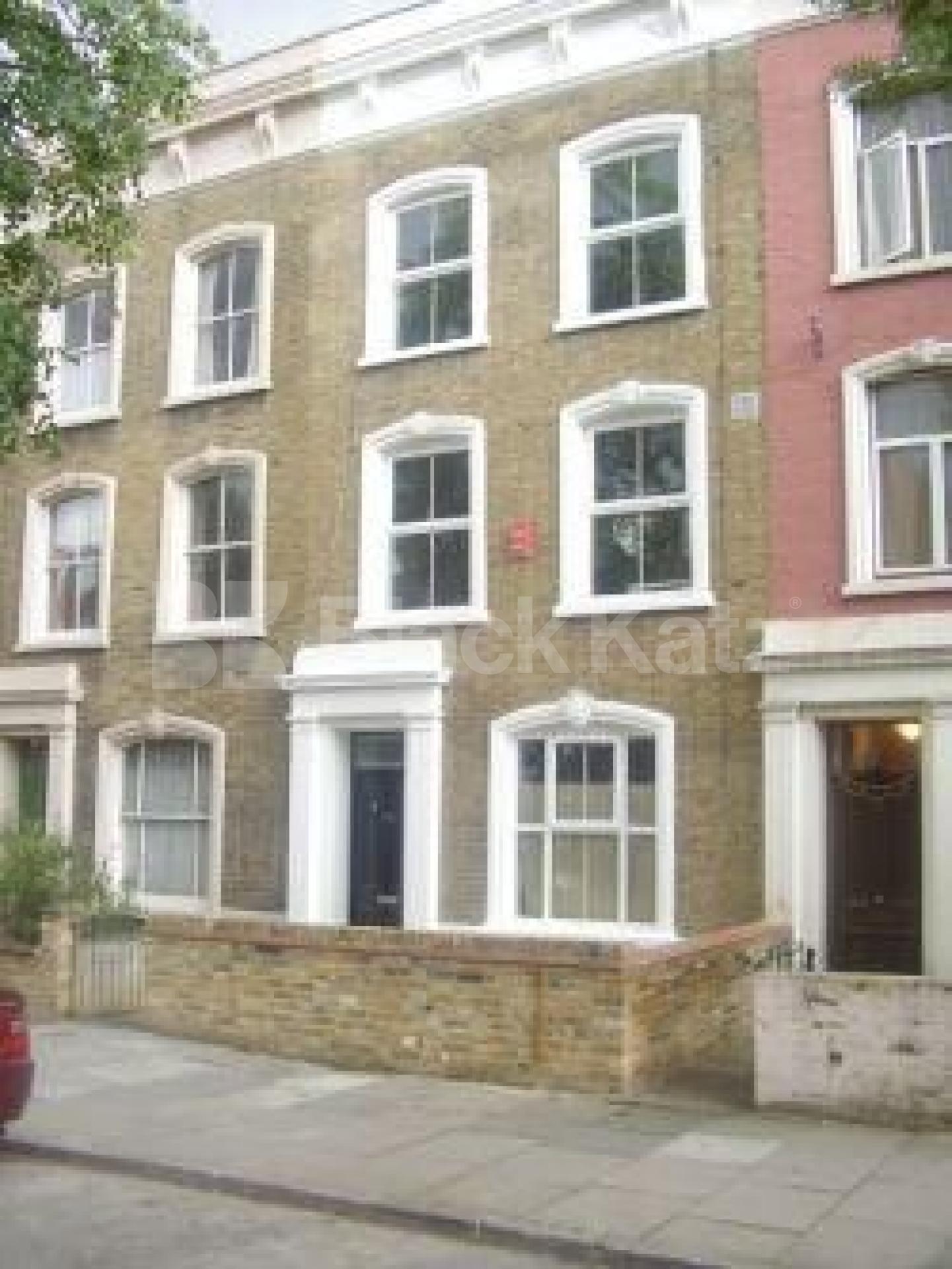 			UNDER OFFER, 3 Bedroom, 1 bath, 1 reception Flat			 Salterton Road, Holloway N7